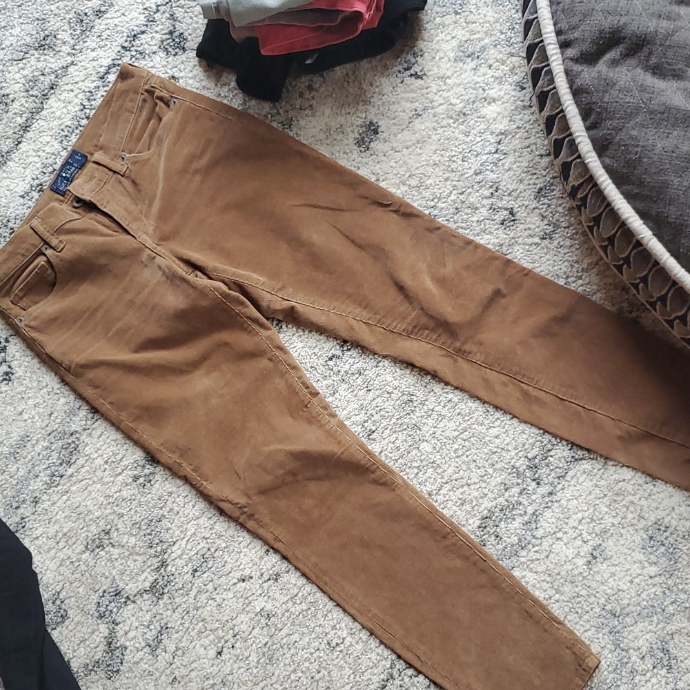 Lucky brand corduroy skiny size 4 worn 2 times